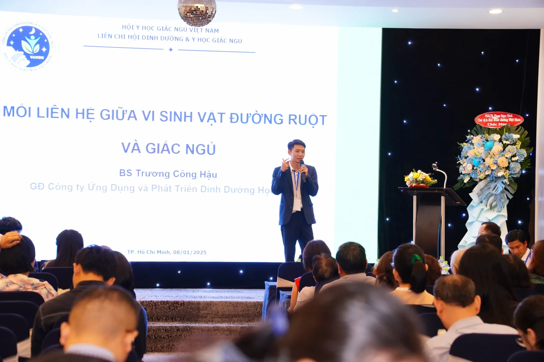 Báo cáo tại hội thảo khoa học Dinh dưỡng và Y học Giấc ngủ